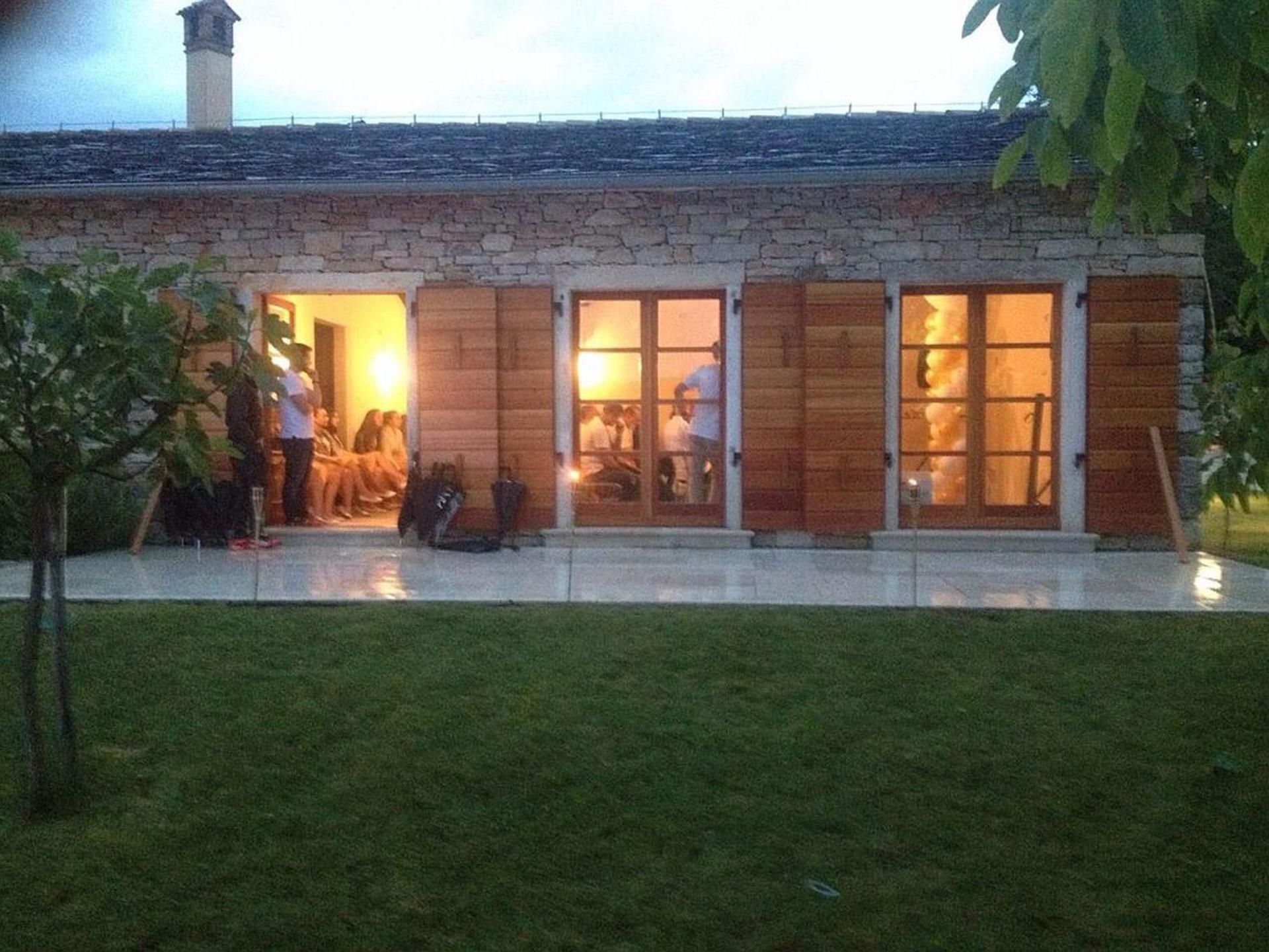 Villa Poropati, Groznjan, Istria - Luxury Countryside Estate For Up To 19 Persons - Large Pool Of 80M2 With Kids Section エクステリア 写真