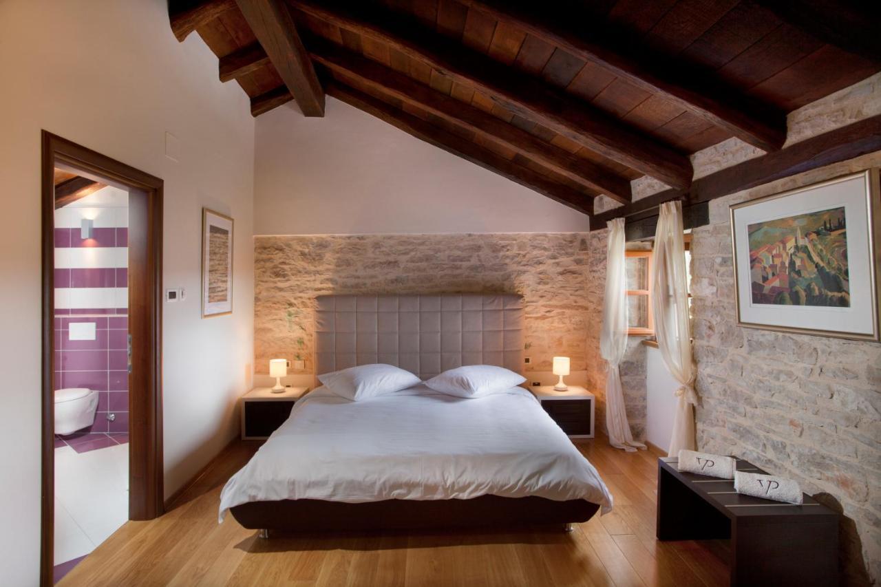 Villa Poropati, Groznjan, Istria - Luxury Countryside Estate For Up To 19 Persons - Large Pool Of 80M2 With Kids Section エクステリア 写真